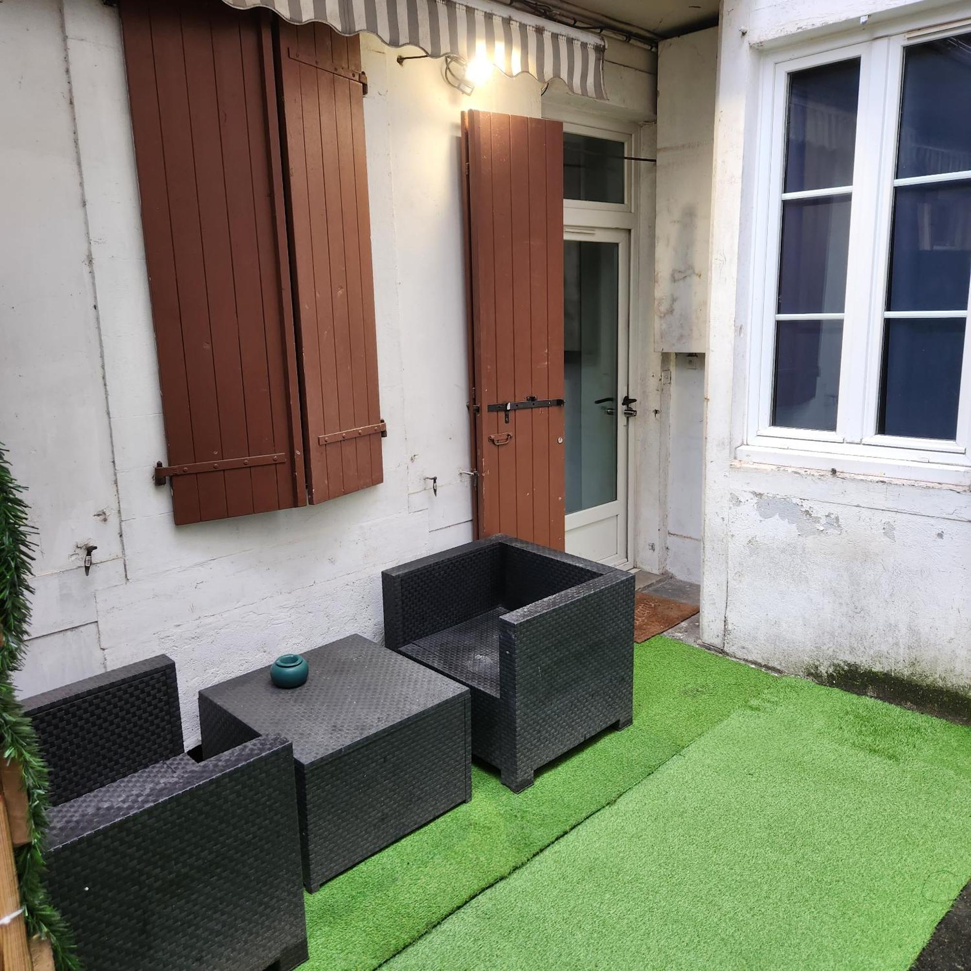 Loveroom Pau Exterior foto